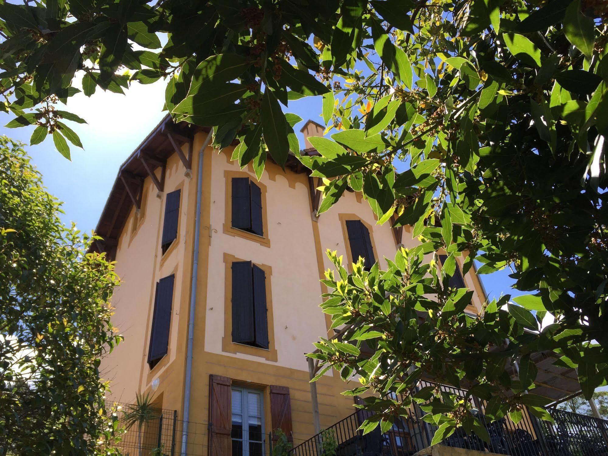 Gite Du Chalet Pietri Olivese Bagian luar foto